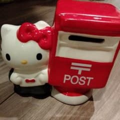 サンリオ♡ハローキティ♡貯金箱のサムネイル