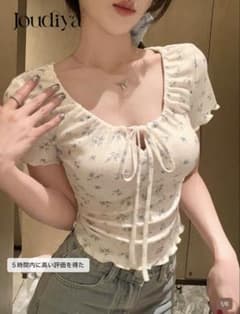 花柄 フロントリボン 半袖 トップスのサムネイル