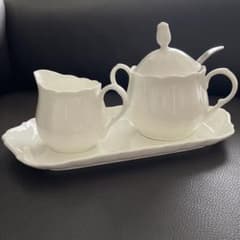 NARUMI ナルミボーンチャイナ　シュガー&クリーム&プレート【ジャンク品】のサムネイル
