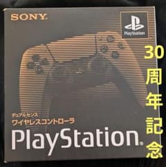 シ*ン様 DualSense 30周年アニバーサリーモデル コントローラーのサムネイル