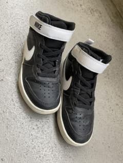 NIKE kids ナイキ スニーカーのサムネイル