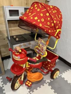 アンパンマン 三輪車 赤 日よけ付き ⭐︎美品⭐︎アンパンマン 三輪車 赤 日よけ付き - メルカリ