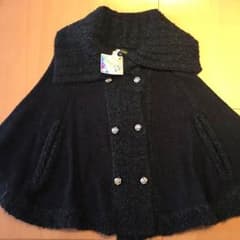 ポッポちゃん様専用✨クレイサス❁﻿ポンチョ・黒のサムネイル