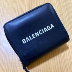 ♡専用♡BALENCIAGA 折りたたみ財布のサムネイル