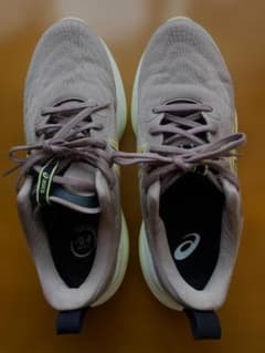 ASICS GEL-CUMULUS 27 サイズ：27.0センチ（27.0cm）のサムネイル