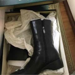 clarksブーツのサムネイル