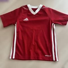 adidas 赤 Vネック Tシャツ - メルカリ