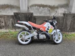 CRM250  MD24型  前後NSR250ホイール カスタム多数のサムネイル