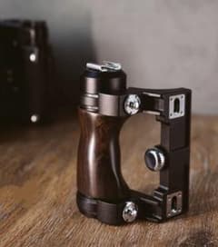 新品 PENTAX ペンタックス 67/6X7用ハンドグリップ Wood Camera Hand Grip For Pentax 67 6X7 6*7 Left and Right Handle