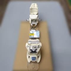 MARKER SQUIRE 11、白、解放値3-11、B100mm、未使用・新品 MARKER SQUIRE 11、白、解放値3-11、B100mm、未使用・新品 - メルカリ