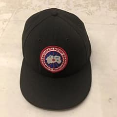 CANADAGOOSEカナダグース　キャップ　ニューエラのサムネイル