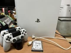 【ヨシノリ様専用】PS4 Pro 本体  白 1TB SSD換装済みのサムネイル