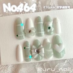 ネイルチップ♡グリーン 緑 量産型地雷韓国ワンホンイニシャルキラキラ