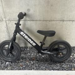 正規品 STRIDER 12インチ ストライダー バランスバイク ブラック