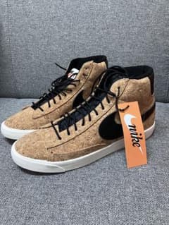 Nike BLAZER MiD CORKのサムネイル