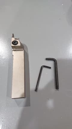 三菱 突っ切りバイトホルダーのサムネイル