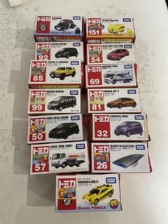 値下げ】トミカ まとめ売り 箱付き13個＋箱ナシ25個はおまけ - メルカリ
