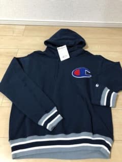 新品！！チャンピオンchampion ビックロゴパーカーのサムネイル