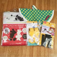 10月限定【未使用】ベビーカーグッズ4点セット（レインカバー、ストラップ他）のサムネイル