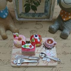 イチゴフルーツケーキ&フルーツタルトセット♪③のサムネイル