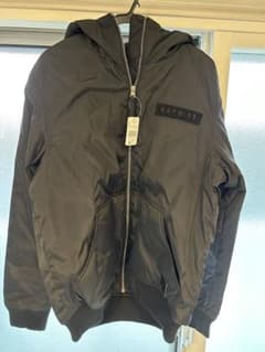 ビラボン　billabong  アウター　新品　定価16,500円のサムネイル