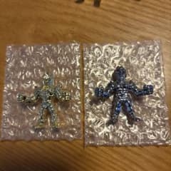 キン肉マン キンケシ 2体セット ゴールド＆シルバー ケビンマスク　ジェイドのサムネイル