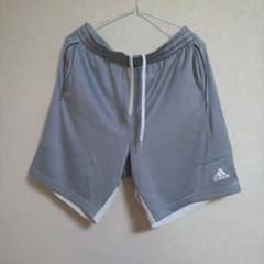 adidas ハーフパンツ グレーのサムネイル