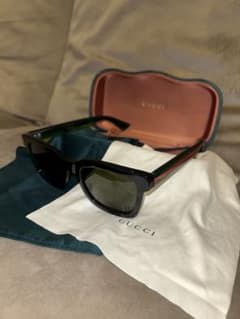 GUCCI グッチ GG0001S 002 サングラス シェリーライン【美品】のサムネイル