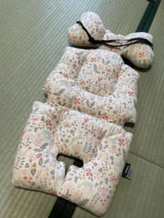 borny ベビーカーシート 2個セット 美品のサムネイル