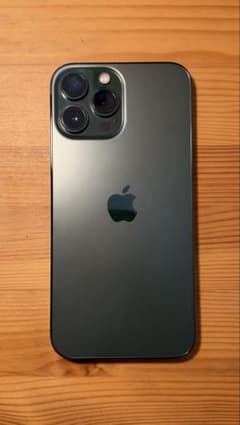 Apple iPhone 13 Pro Max 本体のサムネイル