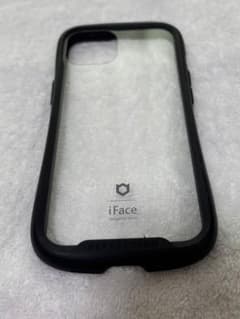 iFace iPhone13用ケース 透明・黒のサムネイル
