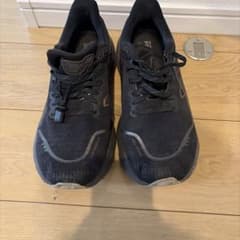 New Balance Fresh Foam 1080 ブラックのサムネイル