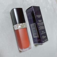 Dior ルージュ フォーエヴァー リキッド 820 フォーエヴァーユニークのサムネイル