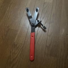 プーリー脱着用ロック付きユニバーサルホルダーツール Wのサムネイル