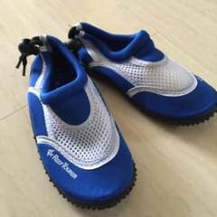 新品 アクアシューズ 16〜18cmのサムネイル