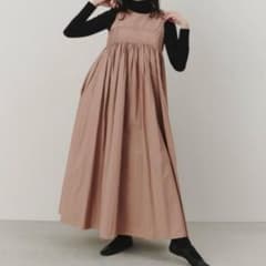 【タグ付き】新品未使用　PERNA ペルナ　ロングワンピース　スモークピンクのサムネイル