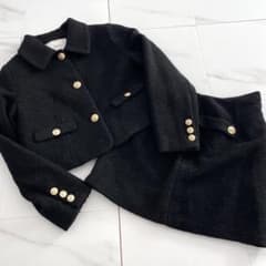 ら*ね様 herlip to  Boucle Jacket 上下セット ら*ね様 herlip to Royal Boucle Jacket 上下セット - メルカリ