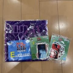 一番くじ ダンダダン E賞 ジャガードタオル F賞 ホログラムステッカーのサムネイル