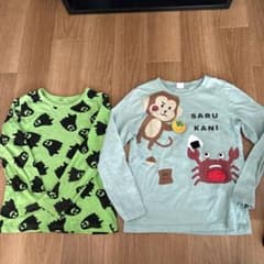 130 カットソー　2枚のサムネイル