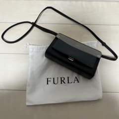 和様専用　FURLA ウォレットショルダーバッグのサムネイル
