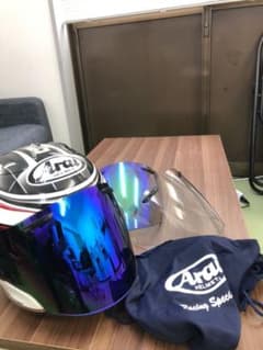 アライ　Arai ヘルメットのサムネイル