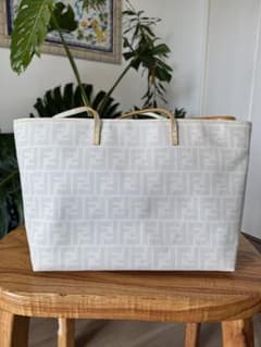 FENDI フェンディ ズッカ柄 ロールバッグ トートバッグ ホワイト
