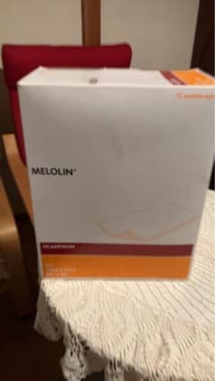 Smith & Nephew MELOLIN 10cm×20cm 85枚のサムネイル