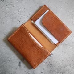 【即納品】本革名刺入れ　イタリアンレザー　フルハンドメイドのサムネイル