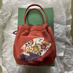 赤い花柄刺繍の和装用バッグのサムネイル