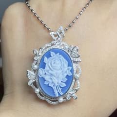 天然石ペンダント　カメオ　青瑪瑙　白蝶貝　25*18mm SV925刻印 天然石ペンダント カメオ 青瑪瑙 白蝶貝 25*18mm SV925刻印 - メルカリ