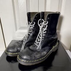 【訳あり価格】dr.martens 10ホールブーツのサムネイル