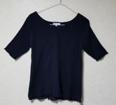 【ayaさん専用】グローバルワーク ハートネックカットソーのサムネイル