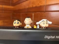 クレヨンしんちゃん フィギュア 3体セットのサムネイル
