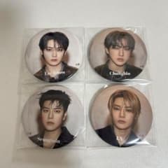 straykids yourhero 缶バッジのサムネイル